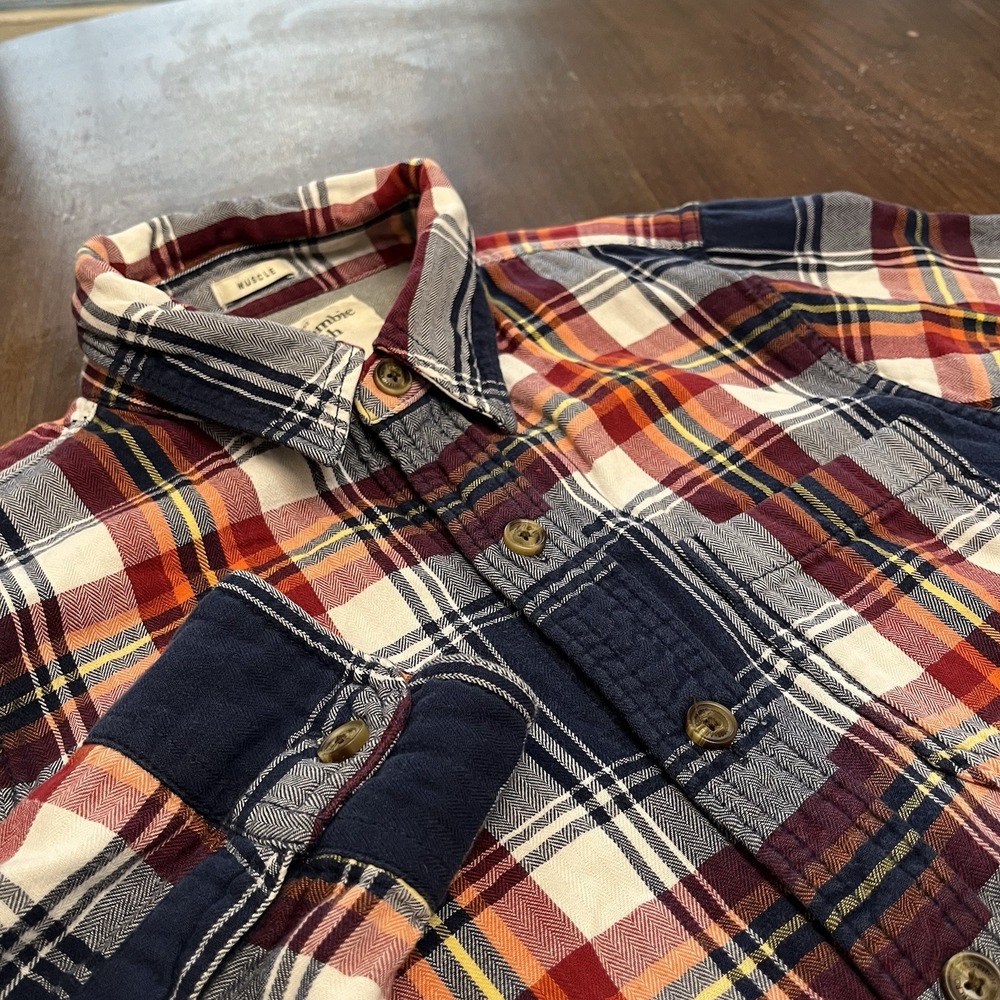 Abercrombie & Fitch Mens Muscle Fit Plaid Button Down Shirt Navy Red Small